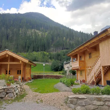 Schlosswirt Chalets&apartments Apartment *