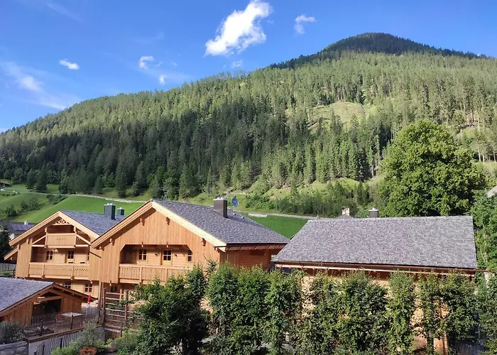 Schlosswirt & Apartament Großkirchheim